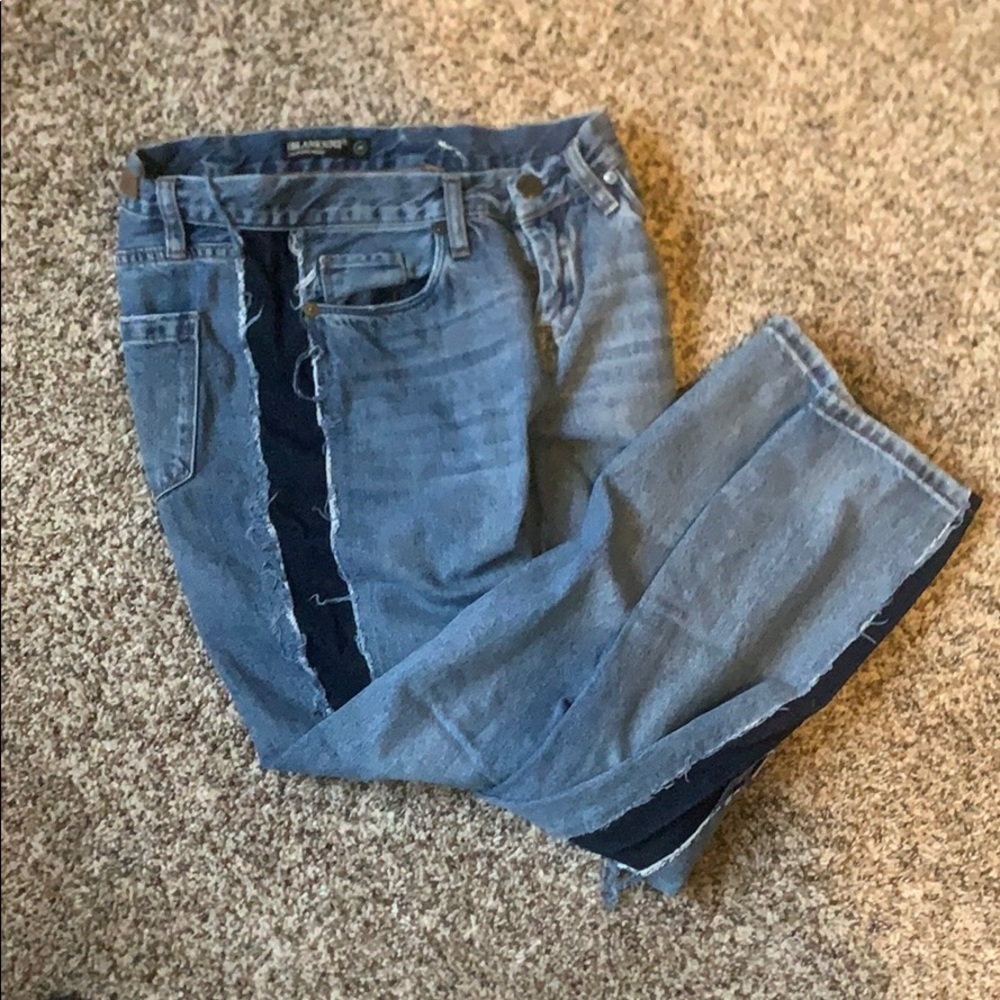 Blank NYC Crop Girlfriend Jeans - Picture 3 of 3
